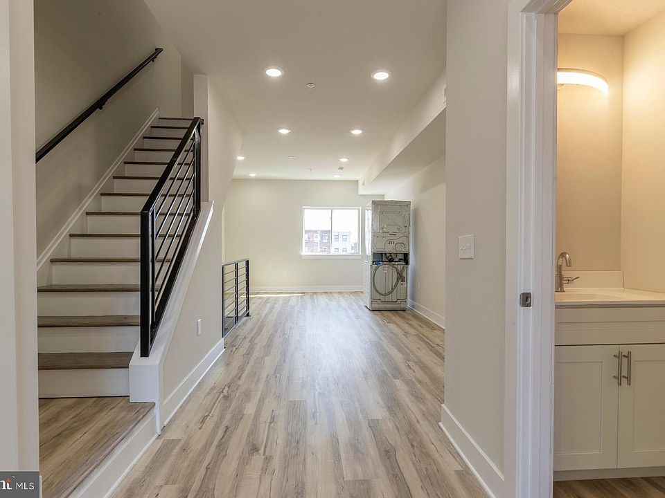 1st image of 2531 N Hancock St #2