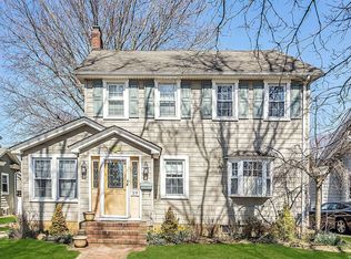 59 Dartmouth St, Rockville Centre, NY 11570