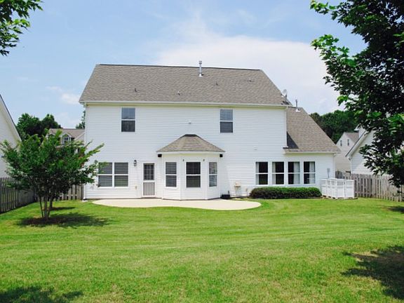 3rd image of 14429 Waterlyn Dr