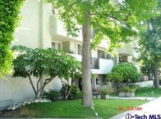 702 Park Ave APT 204, South Pasadena, CA 91030