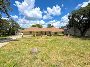 116 Crestview Dr, Canyon Lake, TX 78133