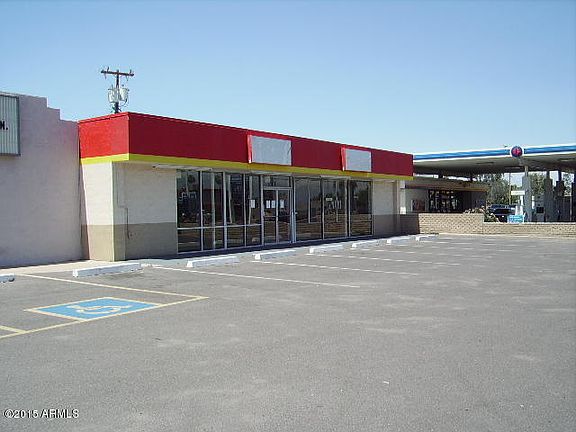 2nd image of 12208 N 32nd St