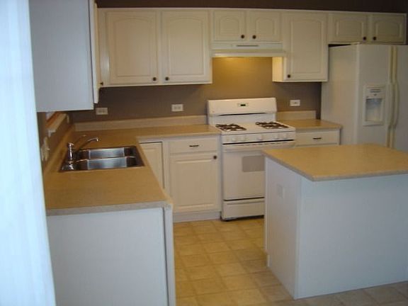 3rd image of 285 Breckenridge Dr