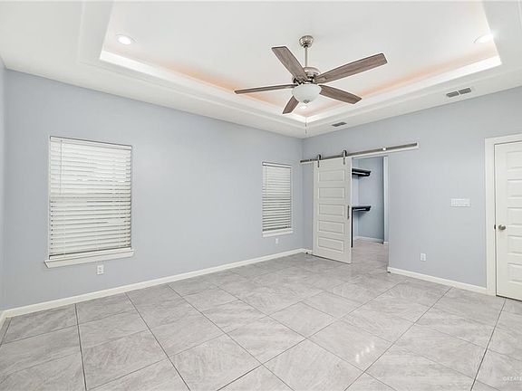 5th image of 300 Katrina Dr