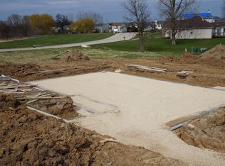 1002 Persimmon Dr, Genoa, IL 60135