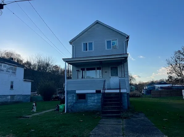 119 S 15th St, Jeannette, PA 15644