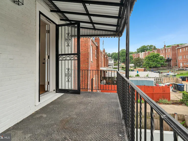 518 Oglethorpe St NE — Photo 45