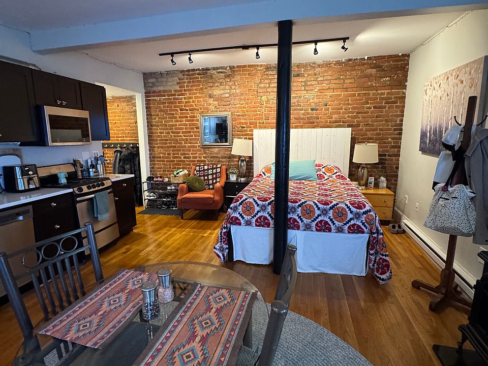 1st image of 18 Hyde Park Ave APT 3