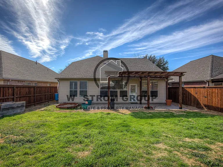 4537 Chris Dr — Photo 66