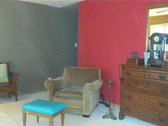 5th image of 514 W Voorhees St