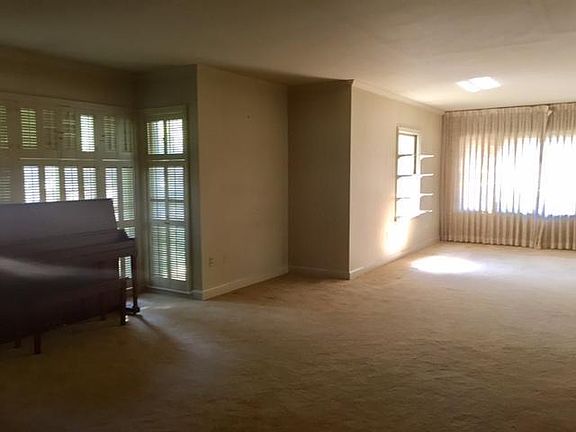 3rd image of 1251 Kirk Cir