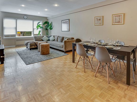 3rd image of 3850 Hudson Manor Ter APT 1AE