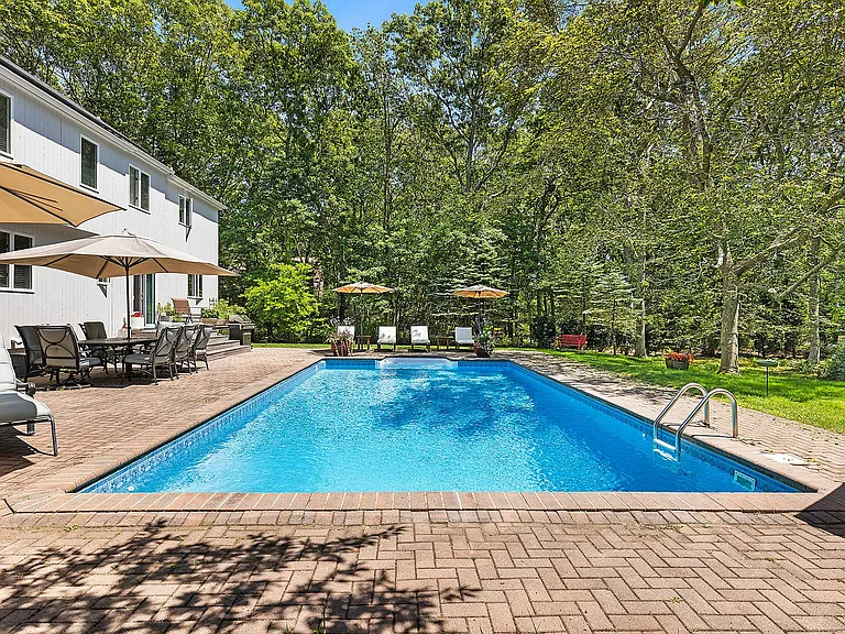 31 Hartley Blvd — Photo 4