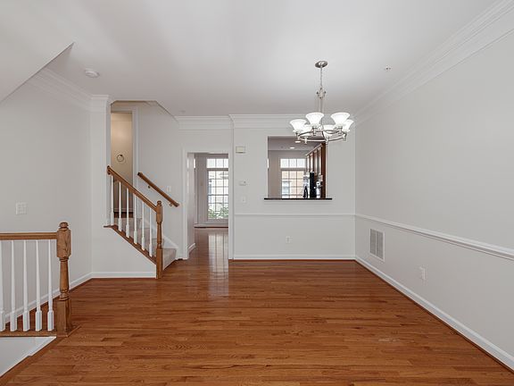 4th image of 5180 Brawner Pl