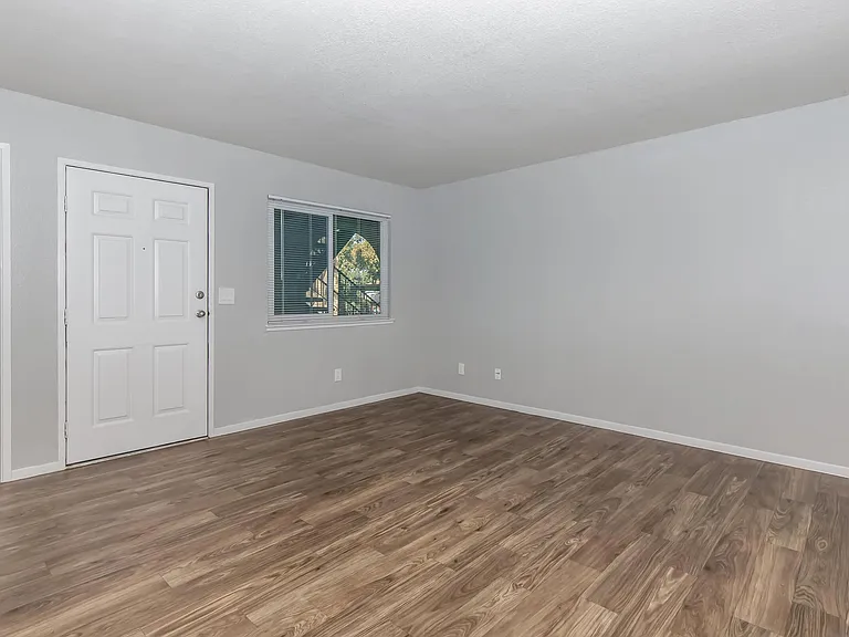 Oak View — Photo 45