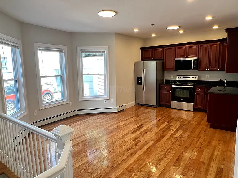 48 Waterhouse St #1 — Photo 3