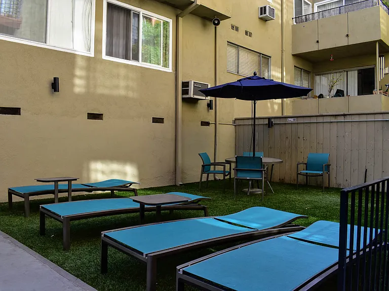 7364 Hollywood Blvd. Apartments — Photo 10