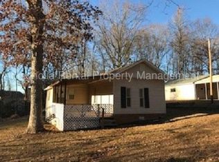 135 Robin Hood Rd, Taylors, SC 29687