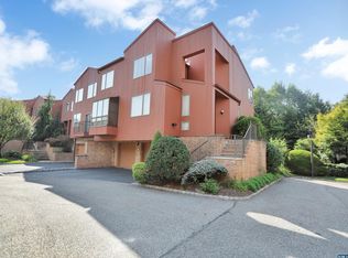 18 Sutton Pl, Englewood, NJ 07631