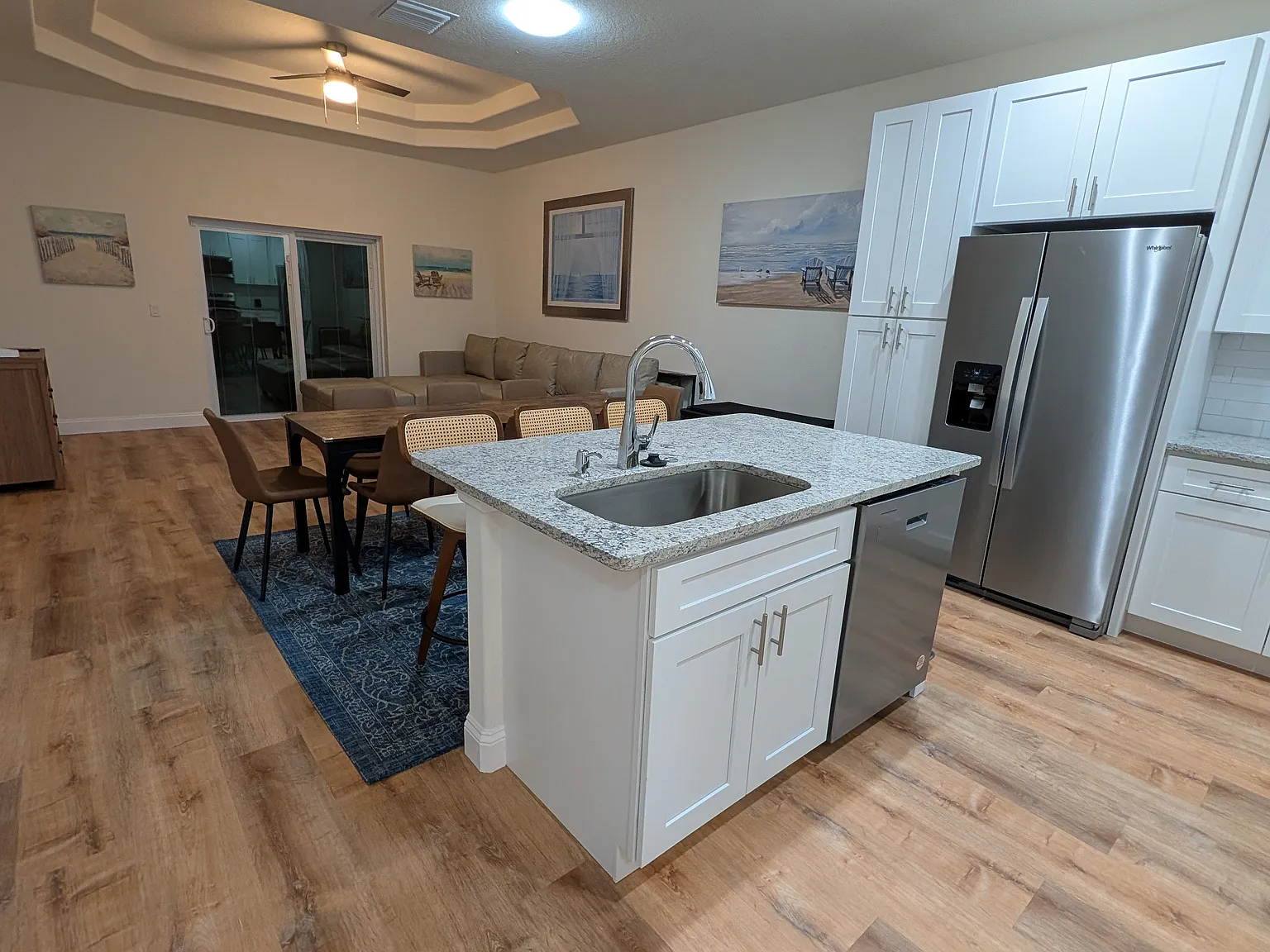 3 bed, 1200 sqft, $2,850 — Photo 2