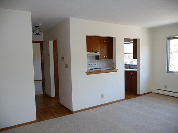 4th image of 1330 Saint Paul Ave APT 204