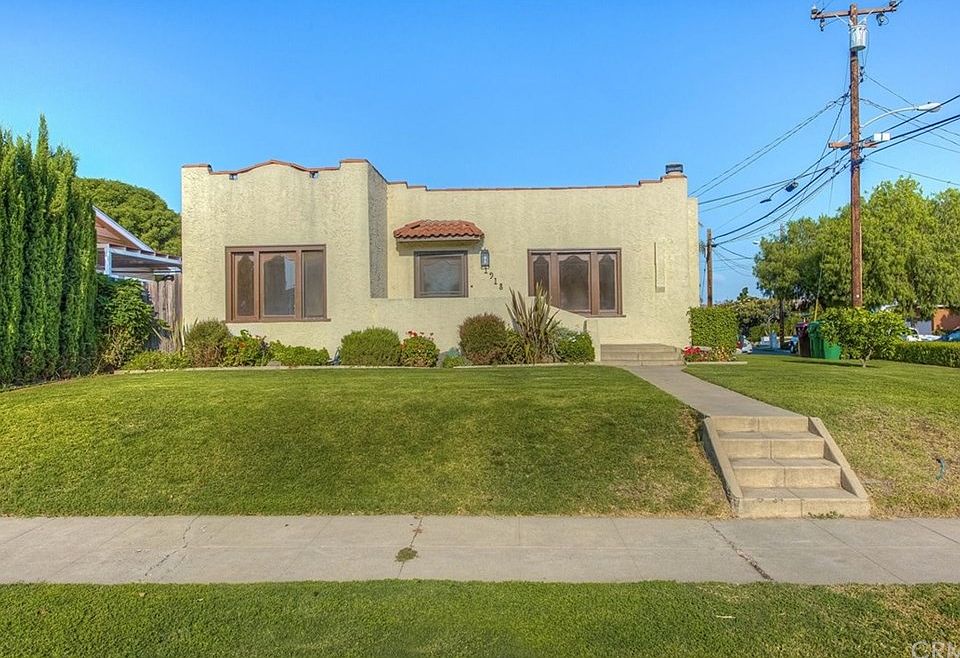 2nd image of 1918 Valencia St
