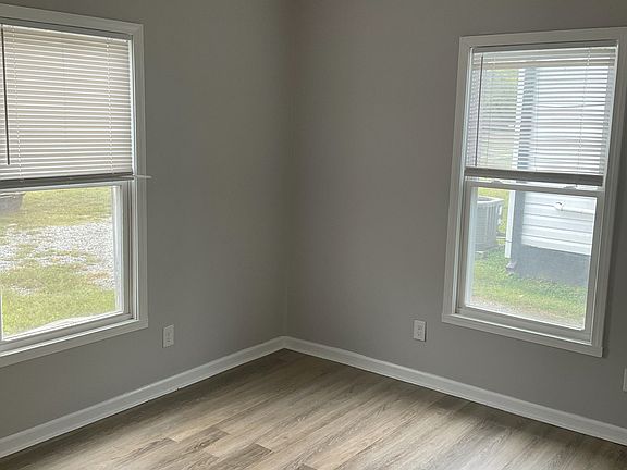 2nd image of 509 Benson St