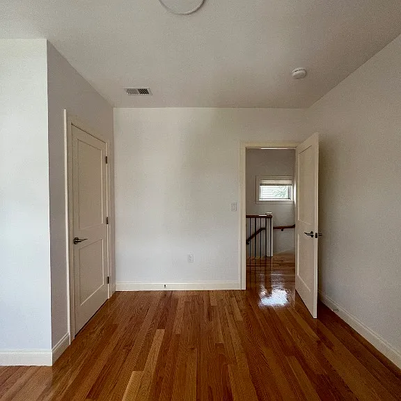 21 Wall St #2 — Photo 19