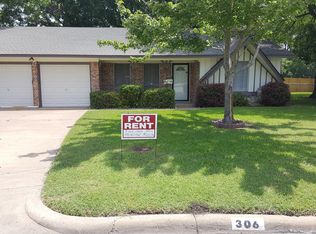 306 Pensacola Ave, Waxahachie, TX 75165
