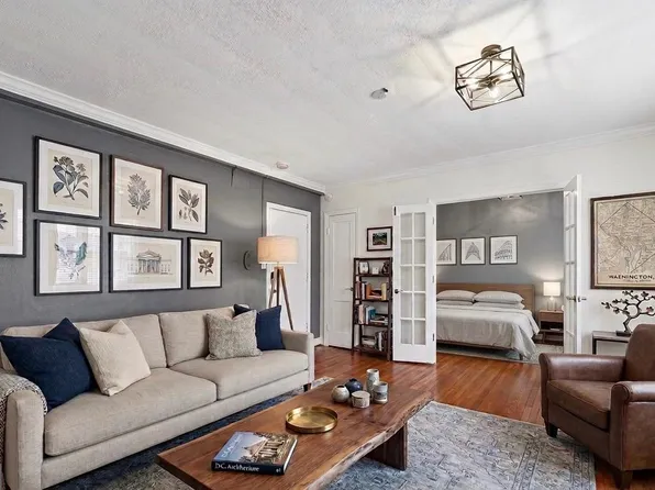 3925 Davis Pl NW APT 206, Washington, DC 20007