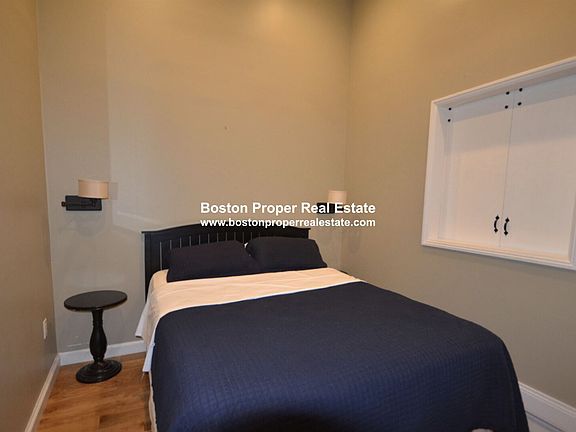 113 Beacon St. #4 Front Boston - Back Bay Unit Photo 5