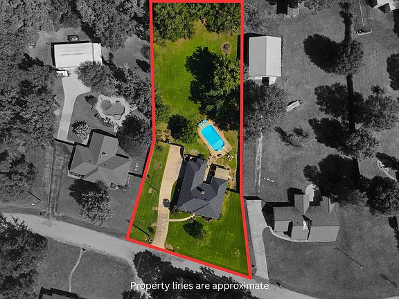 3rd image of 107 Woodridge Est