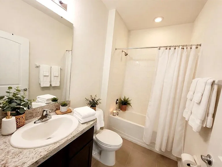 17589 Garsalaso Cir — Photo 18