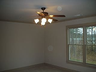 5th image of 3286 Holly Glen Ct