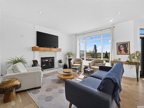 4th image of 10146 Wascana ESTATES