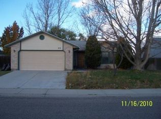 212 W Willowbrook Dr, Meridian, ID 83646