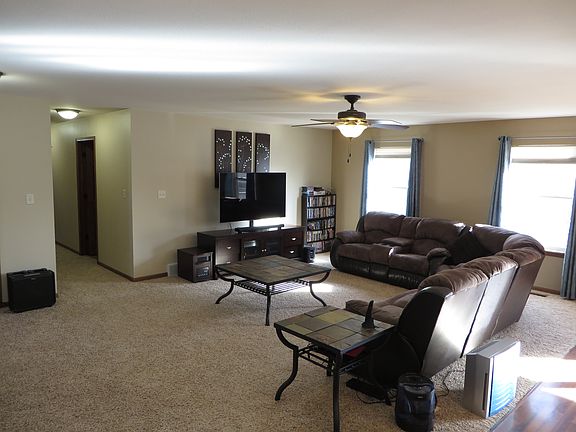 3rd image of 318 Tumbleweed Trl