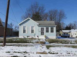 647 S Kosciusko St, Jacksonville, IL 62650