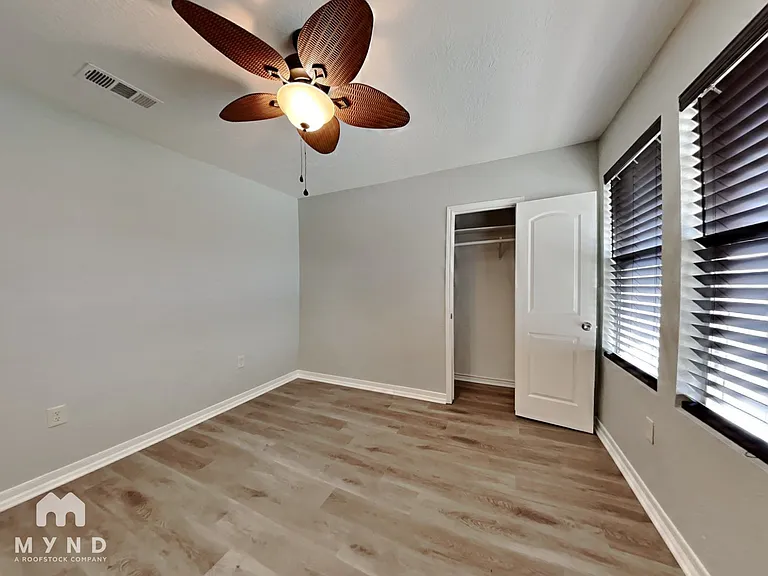 11807 Roandale Dr — Photo 13