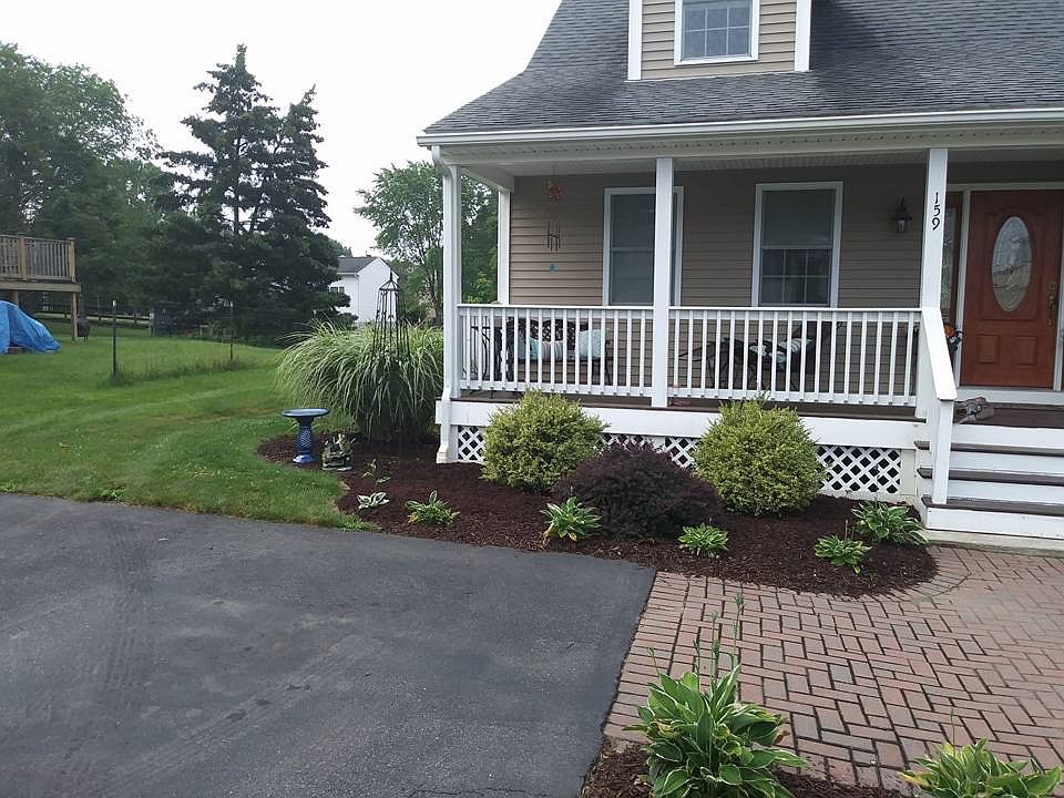 2nd image of 159 Ivanhoe Ave