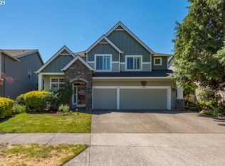 3700 E Short Oak Dr, Newberg, OR