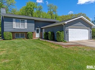 109 Buckhorn Dr, Springfield, IL 62707