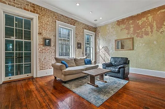 1 bed, 700 sqft, $1,600 — Photo 3