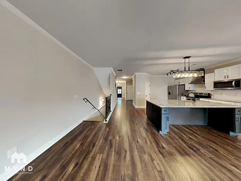 201 Jackson Pl NW — Photo 3
