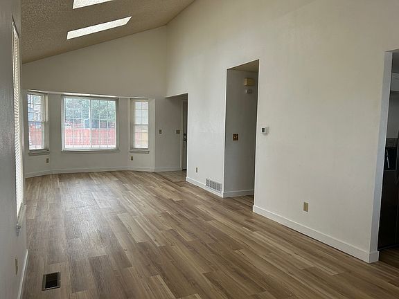 2nd image of 4187 Zurich Dr