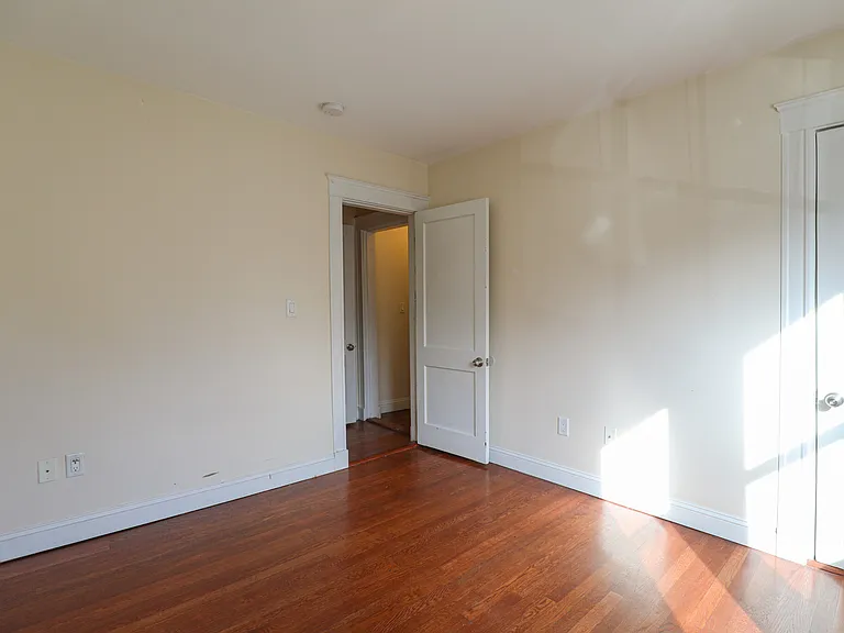 19 Claymoss Rd #3 — Photo 10