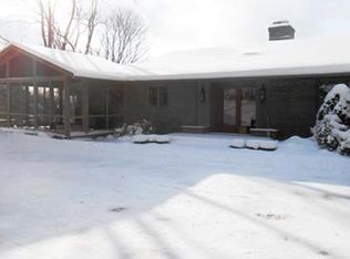 12 Hardwood Hill Rd, Pittsford, NY 14534