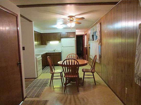 4th image of 3113 Ellen Dr