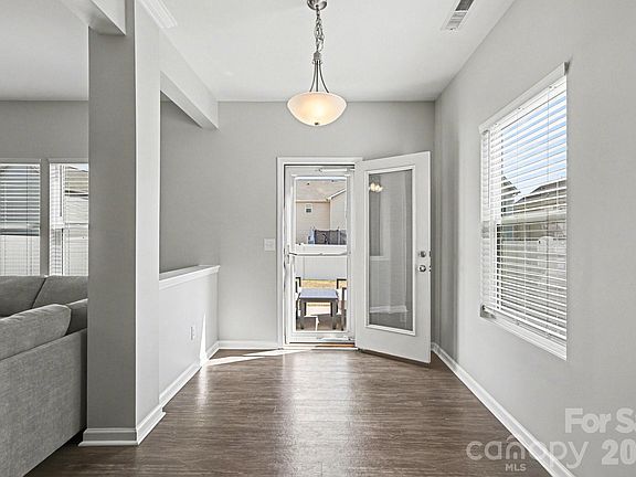 5th image of 12527 Gotland Rd