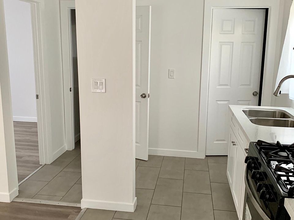 1st image of 2637 S Redondo Blvd